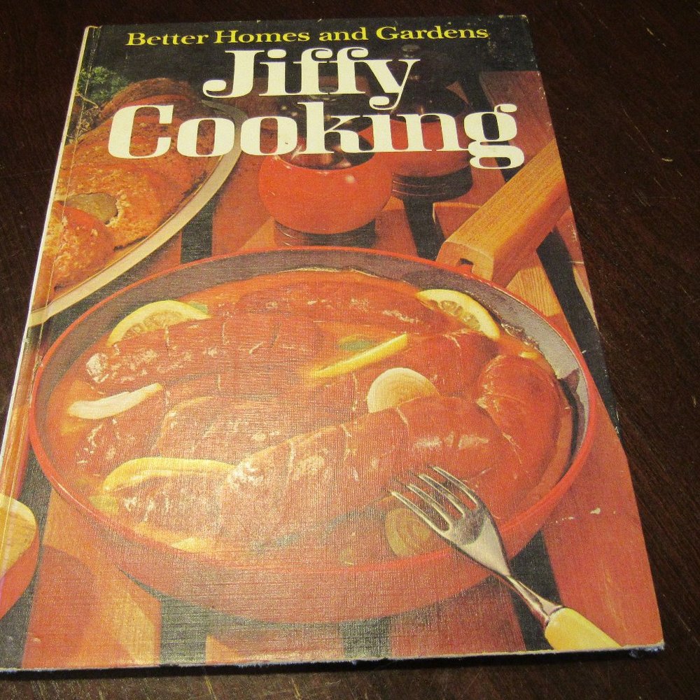 🍞🥚🥐 Vintage 1960's "BHG Jiffy Cooking" Cookbook - HC
